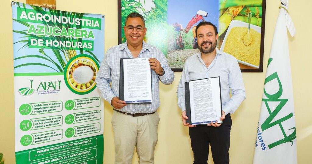 Azucareros e ICF renuevan convenio de cooperación para la conservación forestal en Honduras